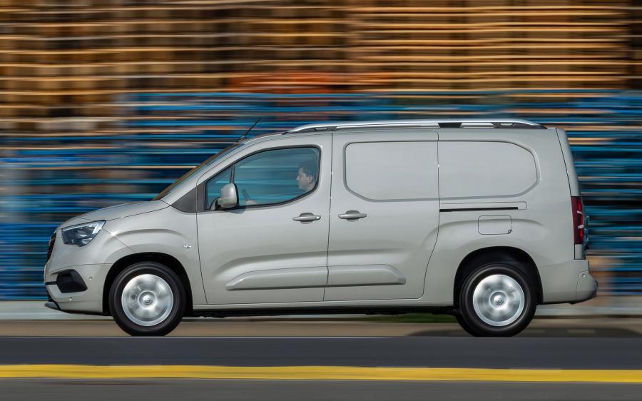  Opel Combo Cargo XL 2018 года  (фото 9 из 13)
